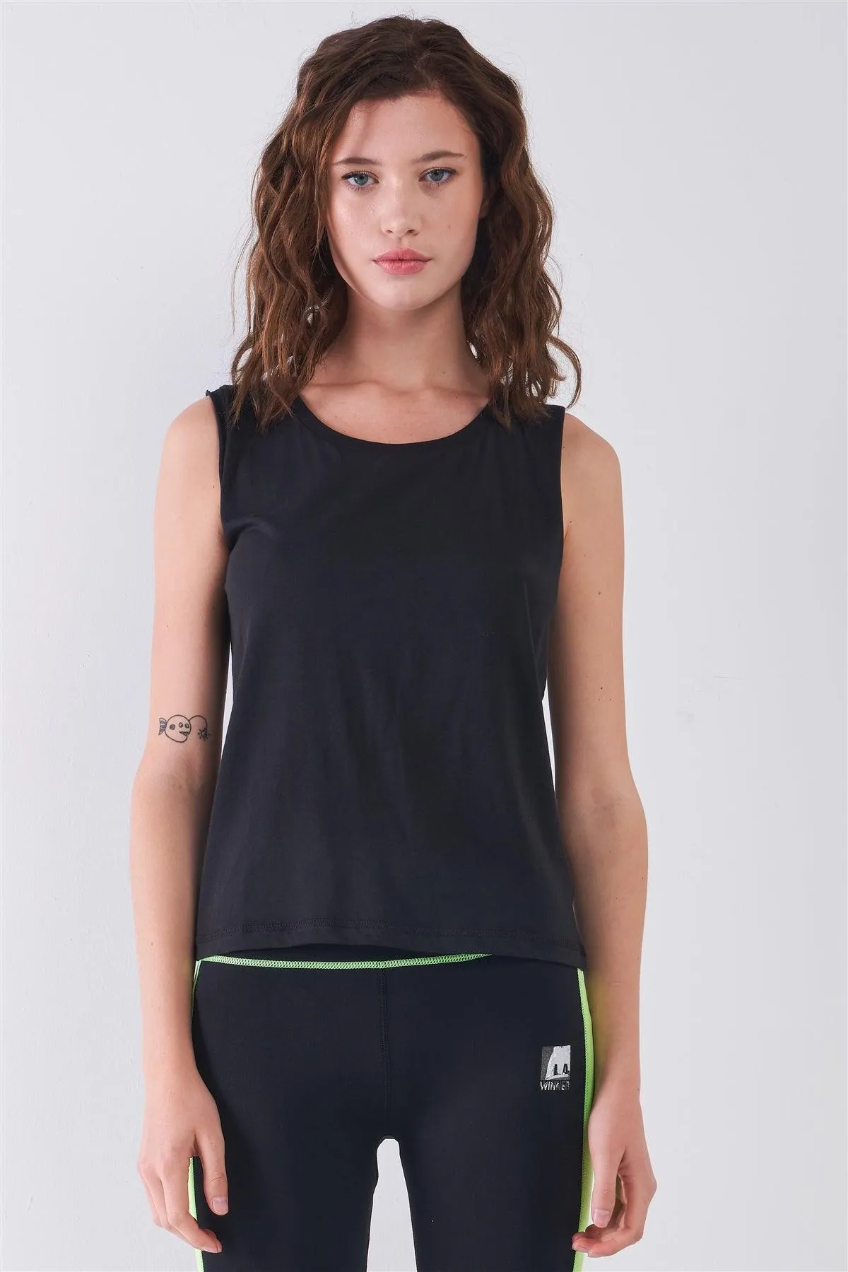 Black Solid Sleeveless Raw Hem Detail Round Neck Basic Tank Top /1-2-2-1