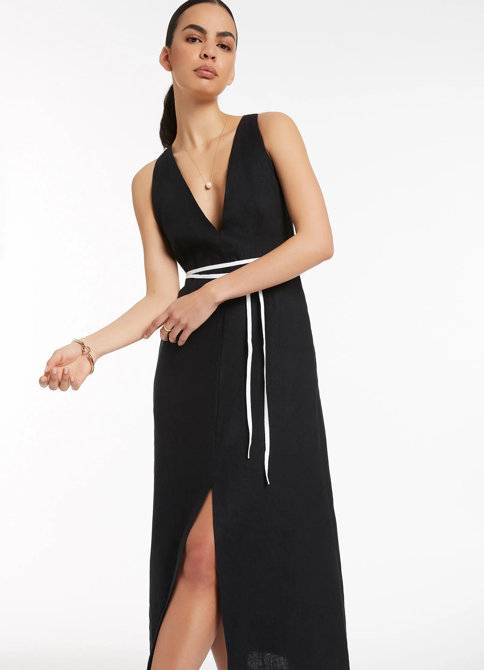 Jetset Plunge Belt Dress - Black