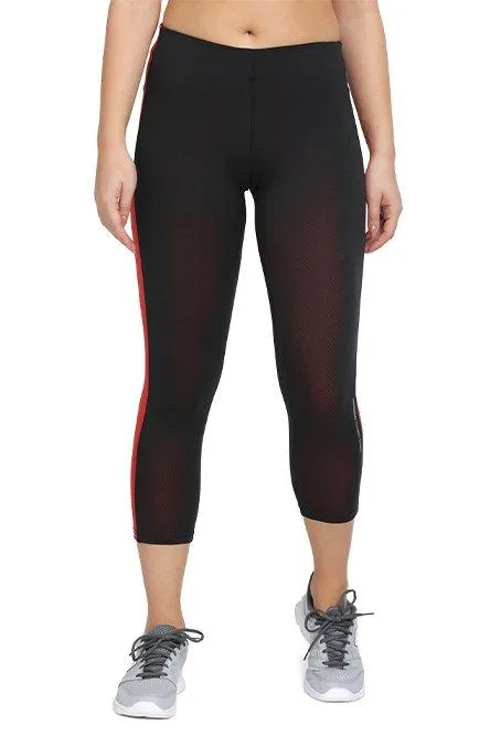 Lovable Black Gym Wear Dri-Fit Tights Yoga Capri With Pocket